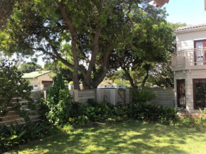 Woodside Cottage, Kenton-On-Sea